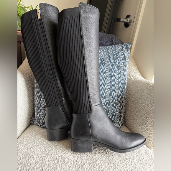 Kenneth Cole Shoes - Kenneth Cole Black Leanna Knee High Boots~ size 8.5 M